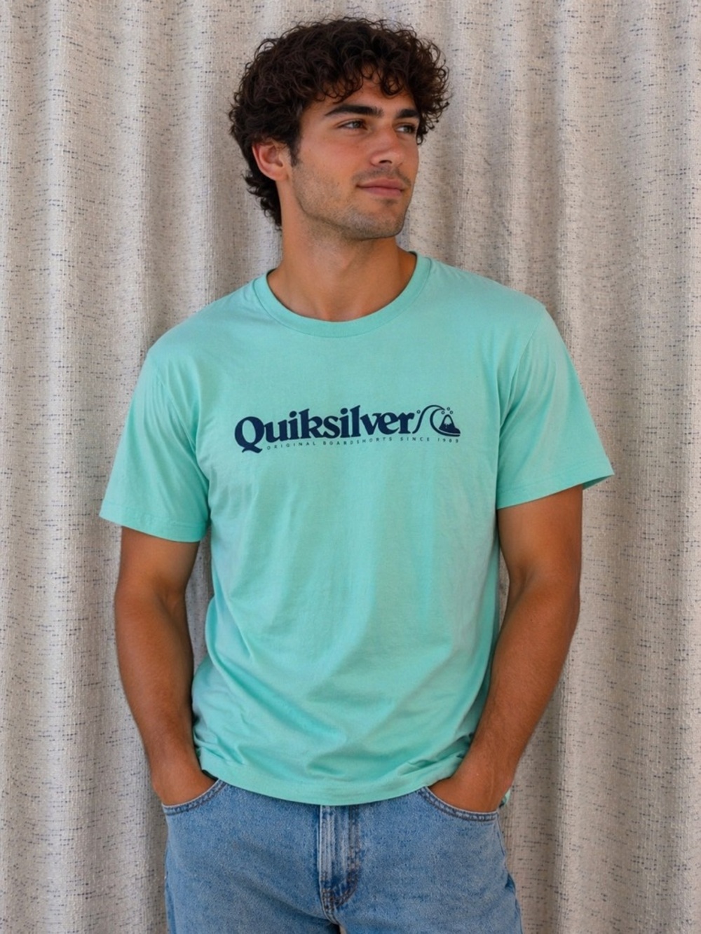 Quiksilver Green/Blue Logo Short Sleeve Tee Size M